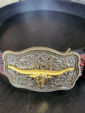 Western Leather Belt with Gold Longhorn Buckle - Black/Brown